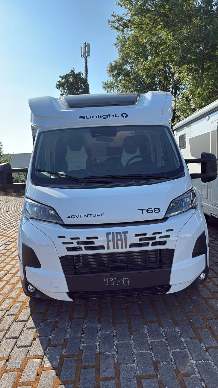 Frontal Vorne Sunlight T 68 Adventure Edition Sofort verfügbar