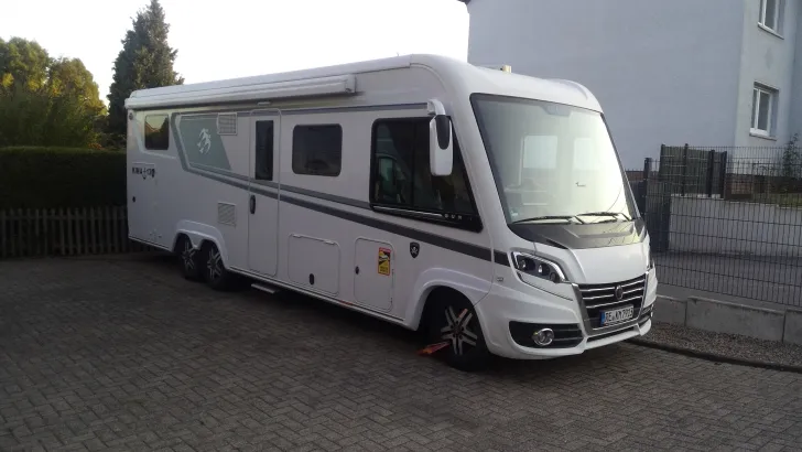 Fahrzeugbild Knaus Sun I 900 LX , 42700 Km #1