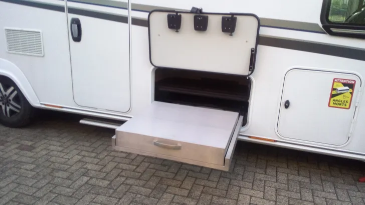 Fahrzeugbild Knaus Sun I 900 LX , 42700 Km #4