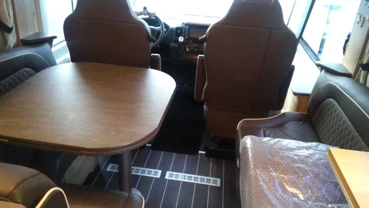Fahrzeugbild Knaus Sun I 900 LX , 42700 Km #8
