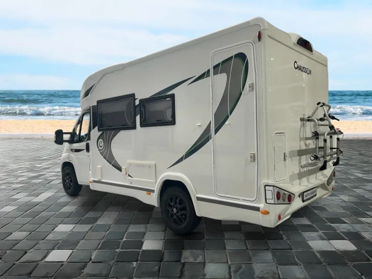 Fahrzeugbild Chausson VIP 650/1.Hand/Hubbett/Solar/FINANZIERUNG #3