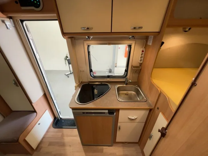 Fahrzeugbild Ahorn Camp Camp A 595/Festbett/Klima/Markise/Garage #12