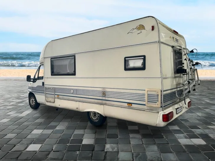 Fahrzeugbild Rotec 6400 TI/Festbett/Solar/Markise #3