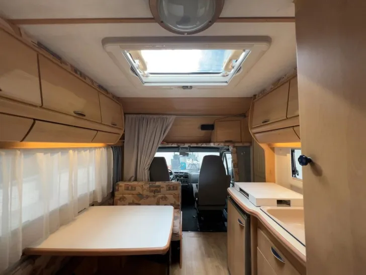 Fahrzeugbild Rotec 6400 TI/Festbett/Solar/Markise #9