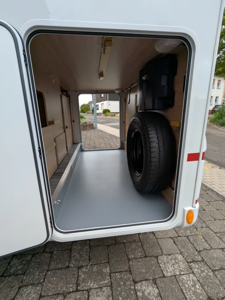 Fahrzeugbild LMC Cruiser V 646 G 160PS, 1.Hand #5