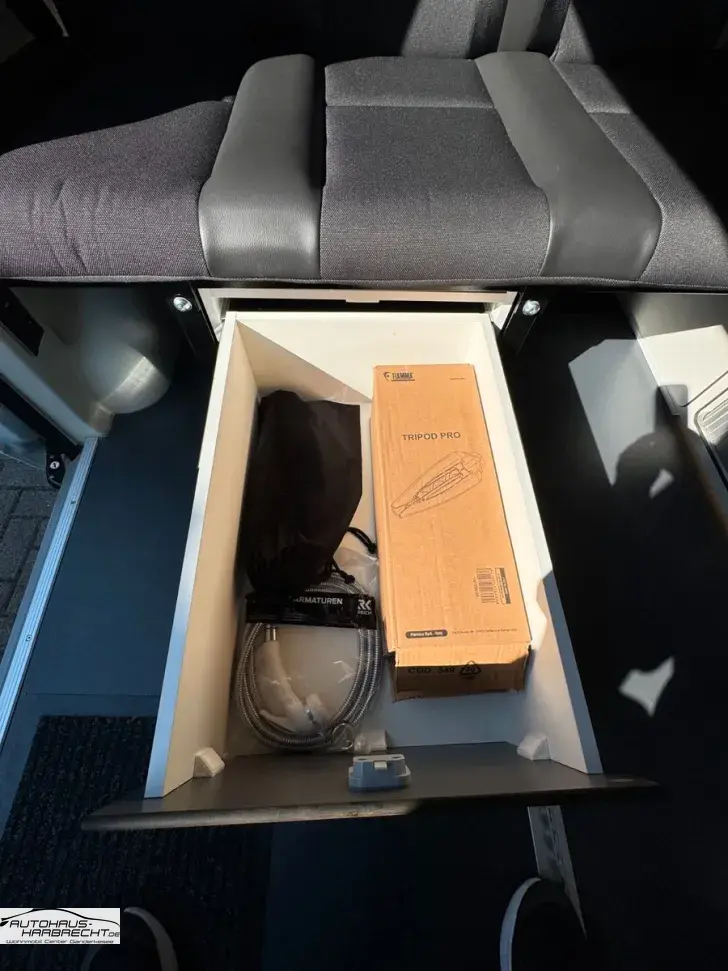Fahrzeugbild Karmann Mobil Duncan 495-Autom-Aufstelld-Standhzg-Ahk-Solar-WC #28