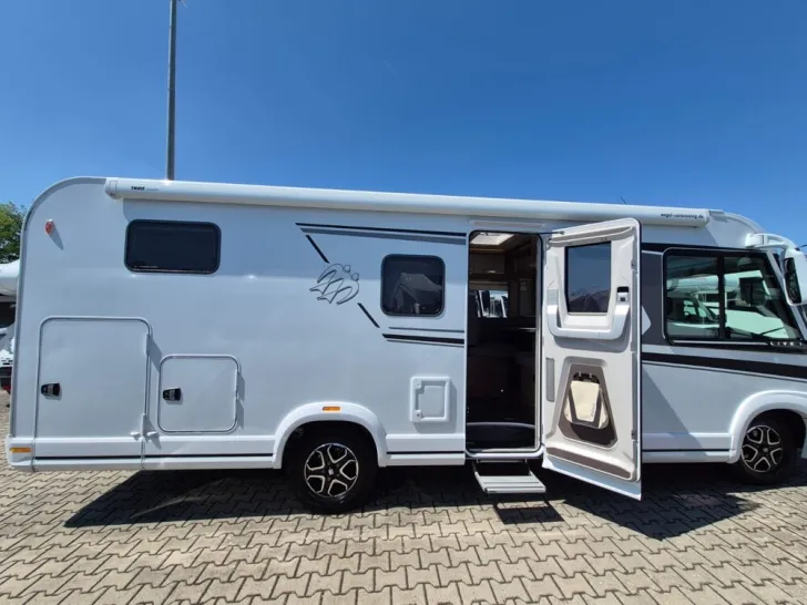 Fahrzeugbild Knaus L!VE I 700 MEG #2