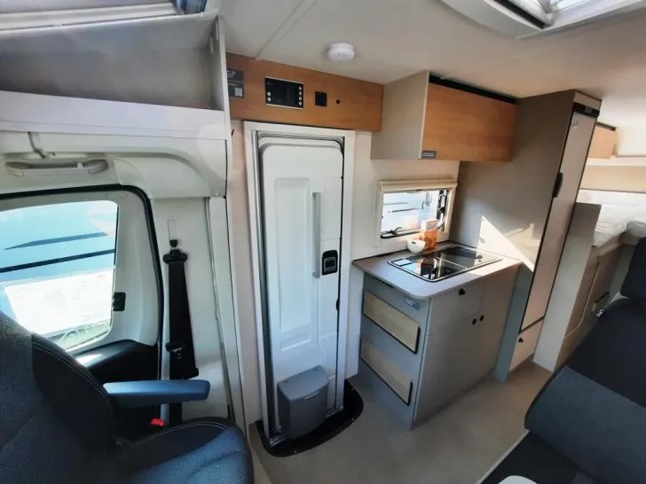 Fahrzeugbild LMC Tracer V 670 Verfüg./Sparen Sie 10.271,- € #6