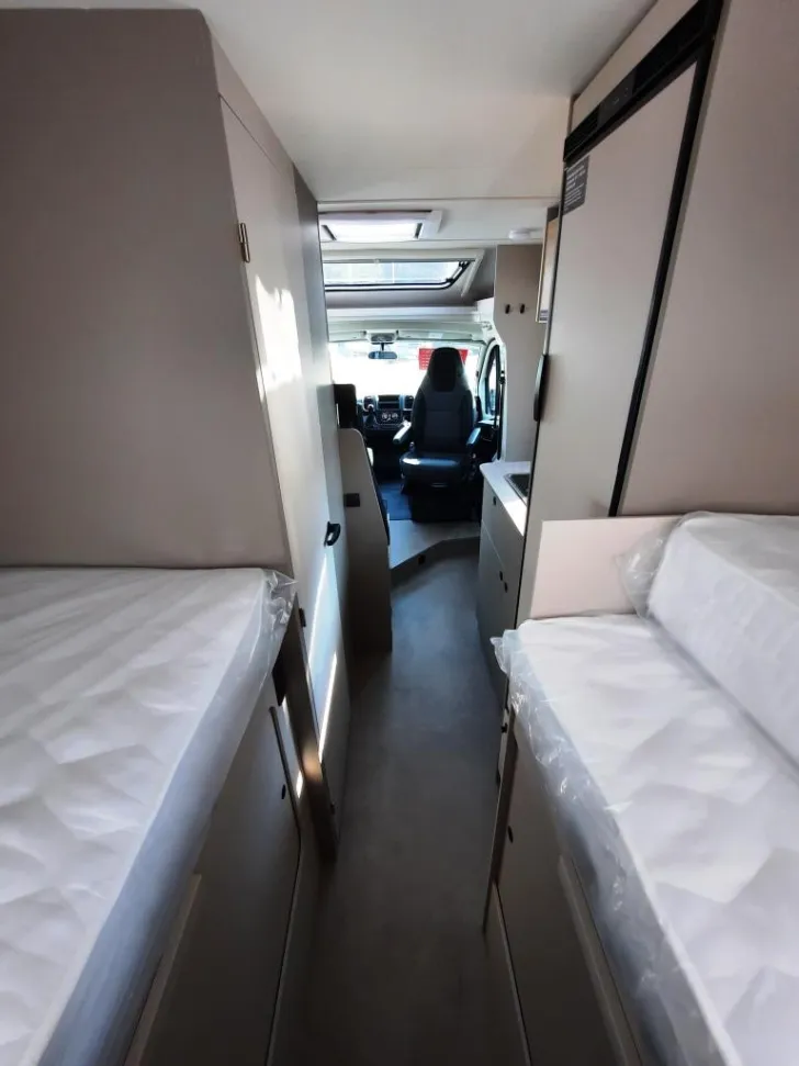 Fahrzeugbild LMC Tracer V 670 Verfüg./Sparen Sie 10.271,- € #4