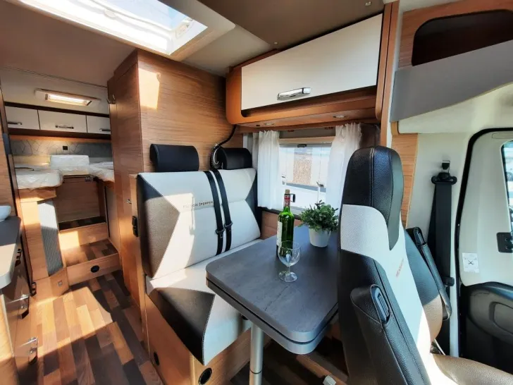 Fahrzeugbild Weinsberg CaraCompact EDITION PEPPER 600 MEG Verfüg./Sparen Sie 12.069,- € #7