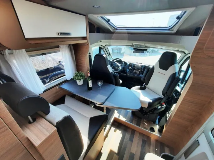 Fahrzeugbild Weinsberg CaraCompact EDITION PEPPER 600 MEG Verfüg./Sparen Sie 12.069,- € #8