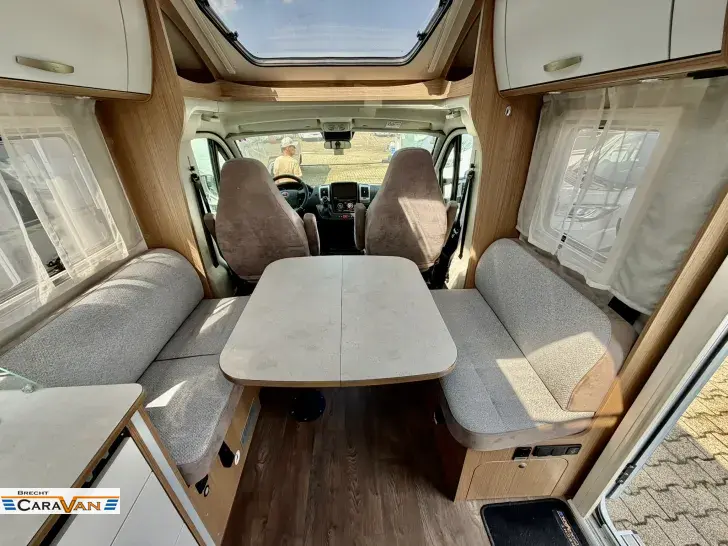 Fahrzeugbild Carado T 459 Clever+ Edition Automatk/AHK/Solar/Combi 6E #27