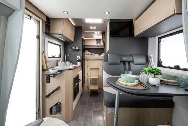 Fahrzeugbild GIOTTILINE Compact CX60 Premiere MJ27 - Super Kompakt #3