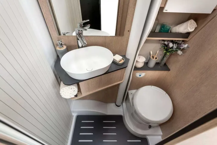 Fahrzeugbild GIOTTILINE Compact CX60 Premiere MJ27 - Super Kompakt #10