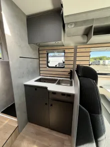 Fahrzeugbild Crosscamp EXPDN 7.4 E Peugeot #9