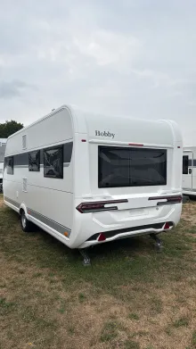 Schräg Hinten Hobby De Luxe 540 UL