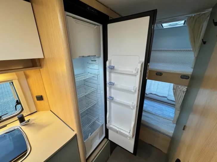 Fahrzeugbild LMC Style 490 K - 1700kg - Modell 2027 #7