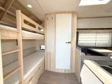 Fahrzeugbild Hobby De Luxe 490 KMF Modelljahr 2027 ausgestellt! #10