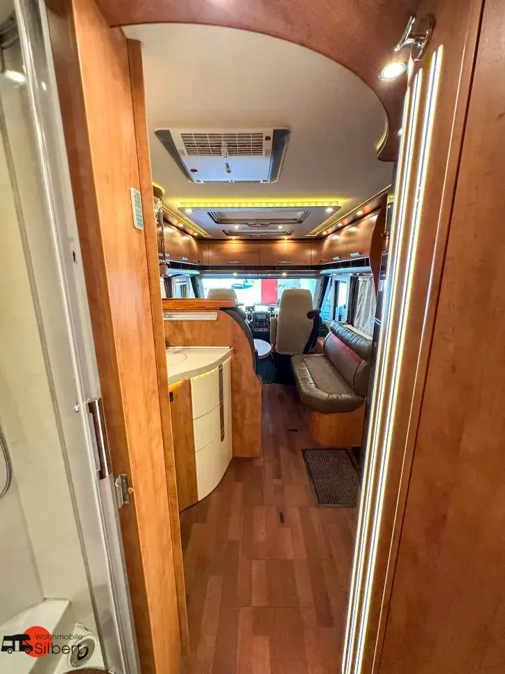 Fahrzeugbild Carthago chic c-line I 5.5 XL LE - Solar*Lithium*Stützen*ALDE #6