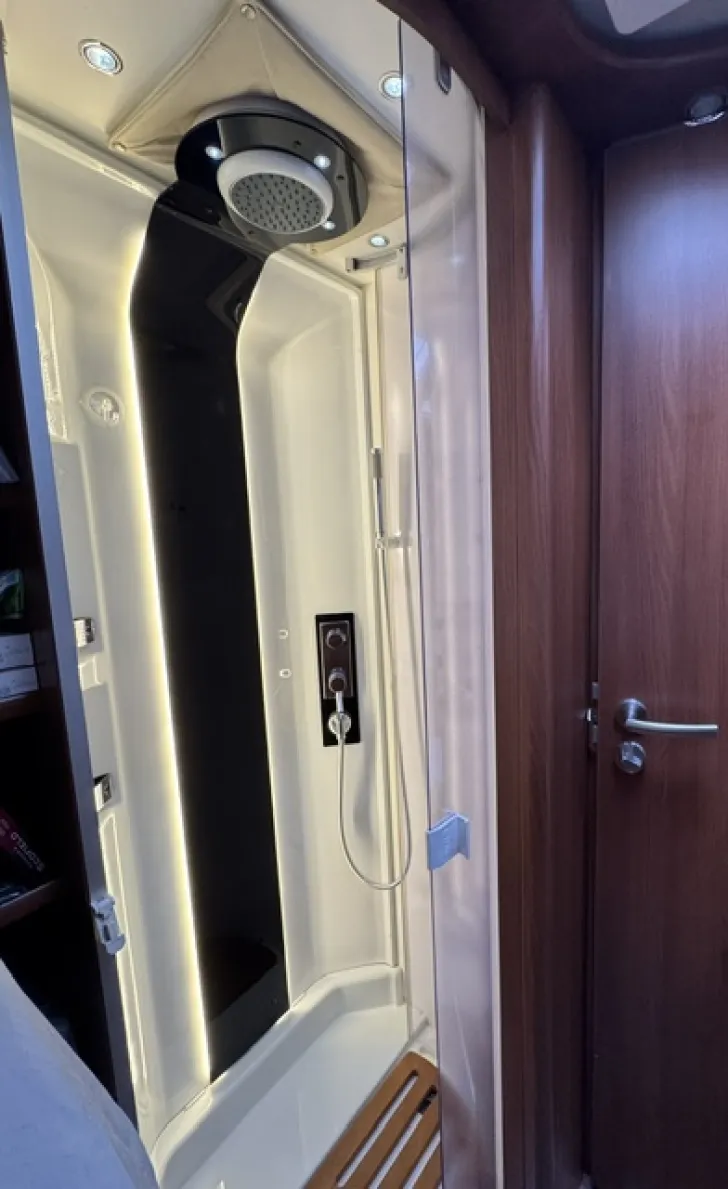 Fahrzeugbild Carthago chic e-line I 49 yachting Gepflegtes Fahrzeug mit Top Au #9