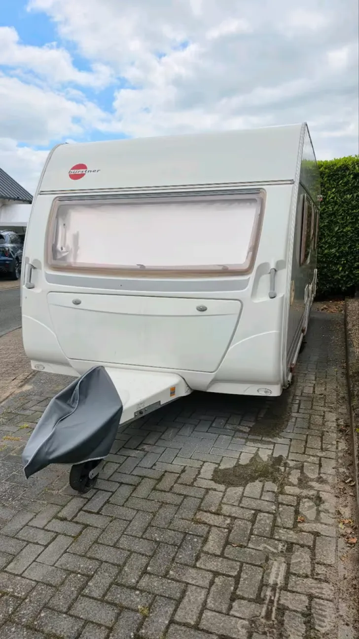 Fahrzeugbild Bürstner Amara 455 TS ankoppeln und losfahren #1