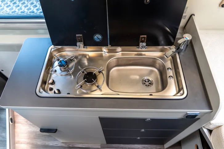 Fahrzeugbild Ahorn Camp Van 550 *Automatik*Kamera*Außendusche #14