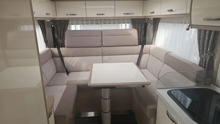 Fahrzeugbild Phoenix Midi-Alkoven Daily 7200 RSL NEUFAHRZEUG Modell 26/27 #4