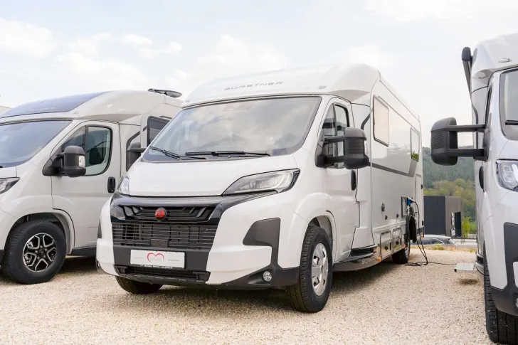 Fahrzeugbild Bürstner Signature SFT 7.0 *AB SOFORT VERFÜGBAR* #4