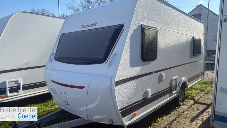 Schräg Vorne Dethleffs c' joy 460 LE Active