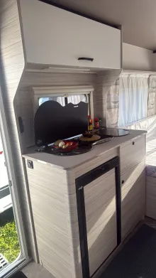 Küchen Dethleffs c' joy 460 LE Active