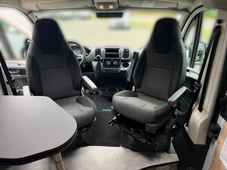 Fahrzeugbild Dethleffs Globetrail Active 600 DS Fiat 180 PS AT/ Markise #11