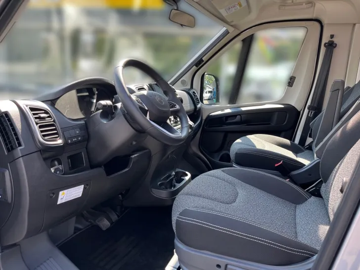 Fahrzeugbild Carado V 337 Navi,AT,TV,Solar Top gepflegt #6