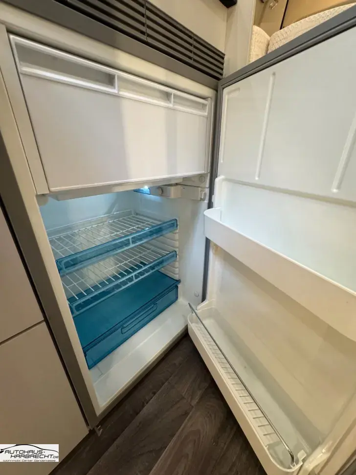 Fahrzeugbild Ahorn Camp Van 550-Allwetter-Solar-Radtr.-Küche #25
