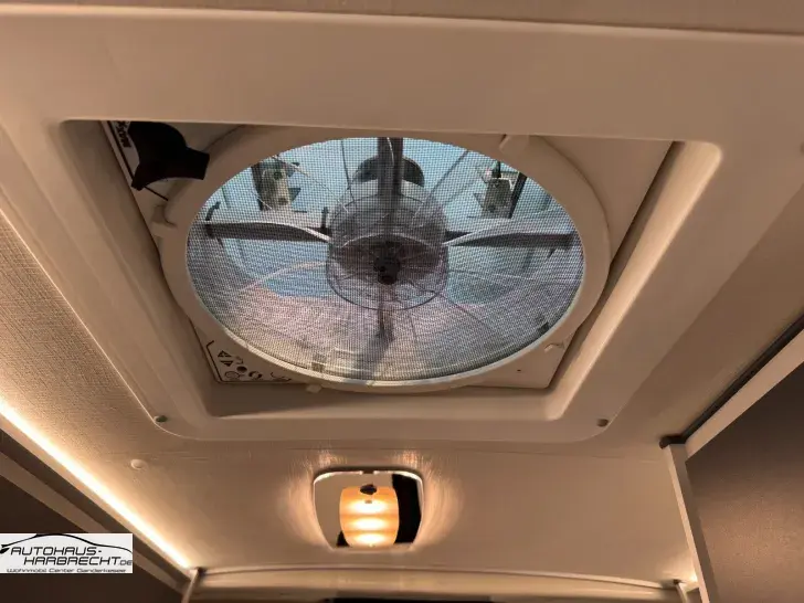 Fahrzeugbild Ahorn Camp Van 550-Allwetter-Solar-Radtr.-Küche #28