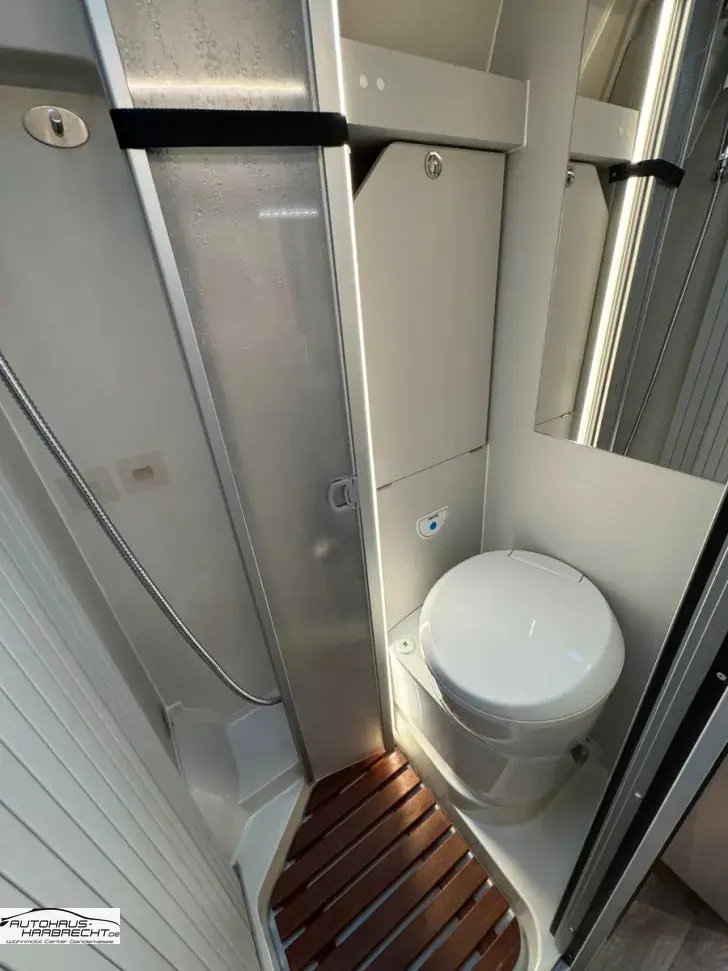 Fahrzeugbild Ahorn Camp Van 550-Allwetter-Solar-Radtr.-Küche #29