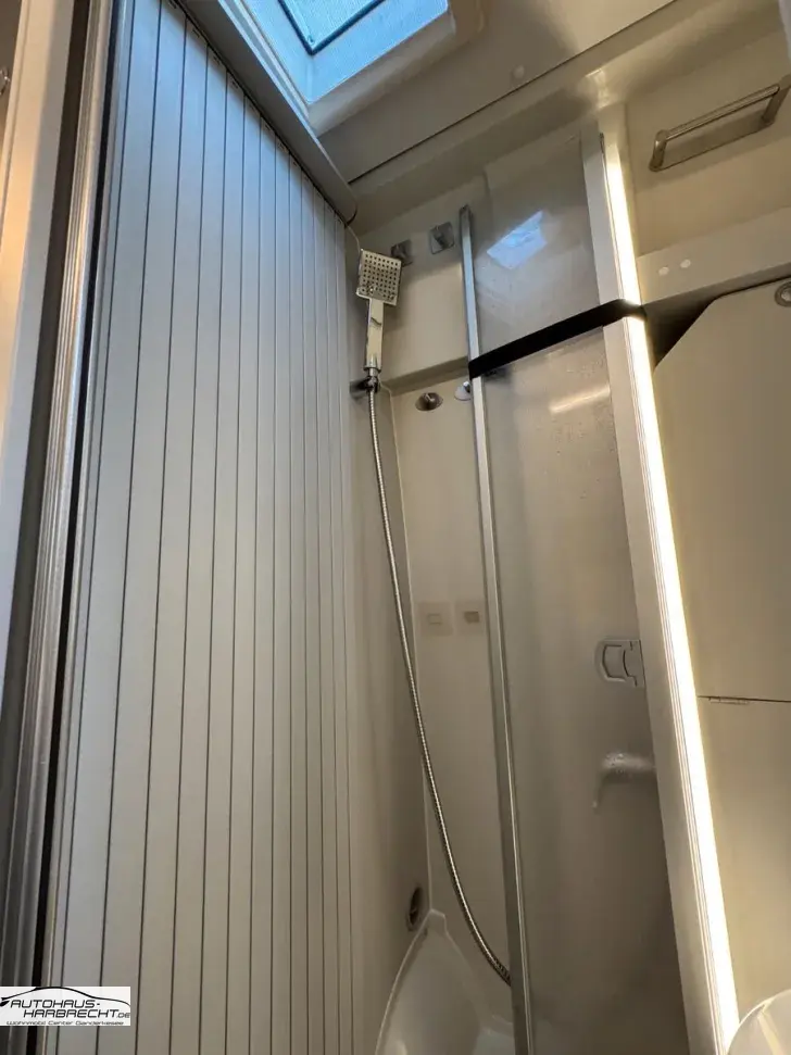 Fahrzeugbild Ahorn Camp Van 550-Allwetter-Solar-Radtr.-Küche #31