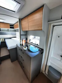 Fahrzeugbild Bürstner B66 Plus 520 TL Verfüg./Sparen Sie 4.630,- € #13