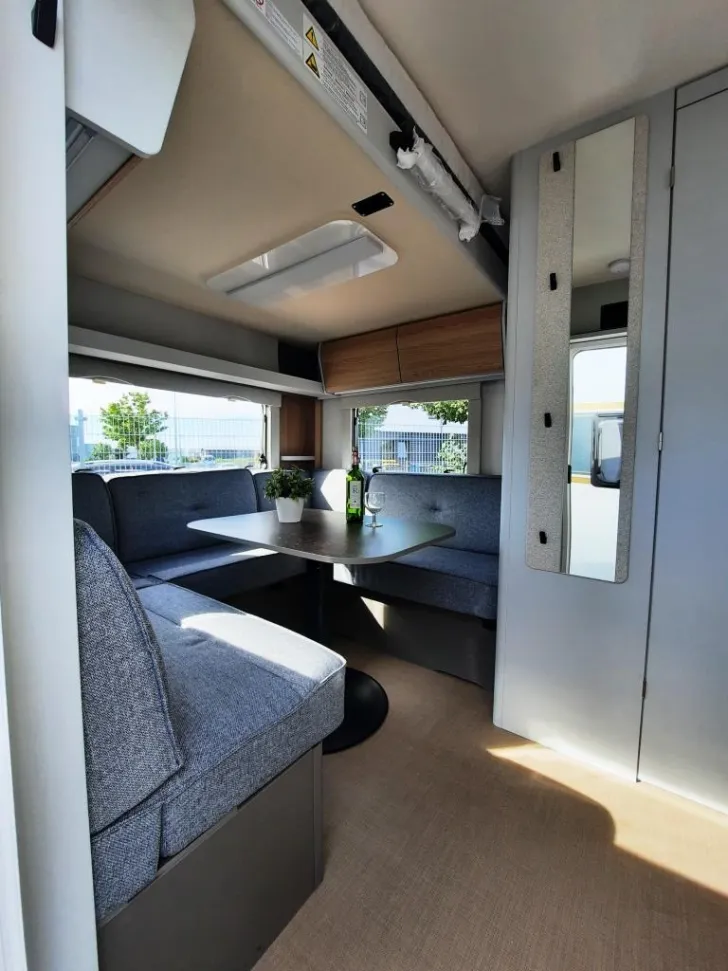 Fahrzeugbild Bürstner B66 Plus 520 TL Verfüg./Sparen Sie 4.630,- € #10