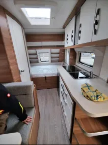 Fahrzeugbild Hobby De Luxe 440 SF Sehr gut, gepflegt #6