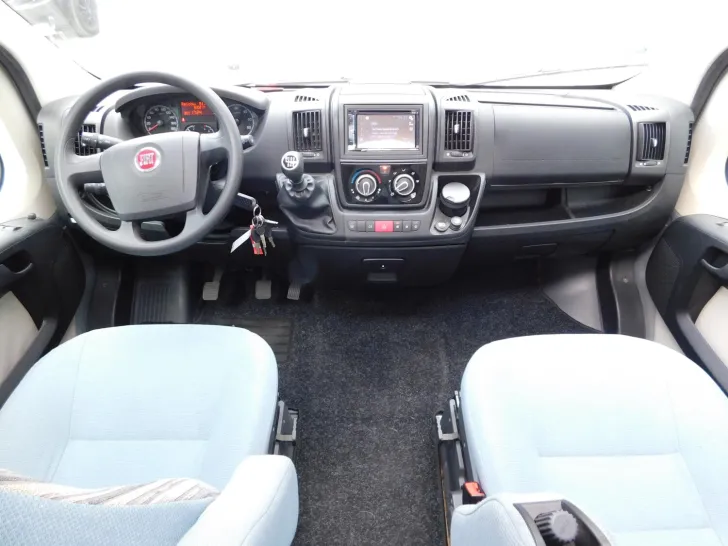 Fahrzeugbild Hymer Exsis-t 414 Fahrradlift, Radio+Kamera, GFK-Dach #8
