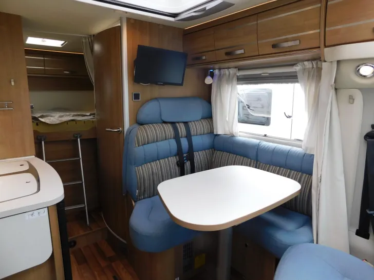 Fahrzeugbild Hymer Exsis-t 414 Fahrradlift, Radio+Kamera, GFK-Dach #10