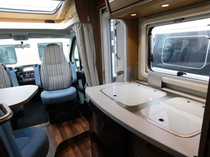 Fahrzeugbild Hymer Exsis-t 414 Fahrradlift, Radio+Kamera, GFK-Dach #12