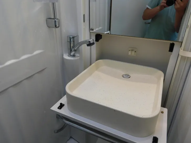 Fahrzeugbild Hymer Exsis-t 414 Fahrradlift, Radio+Kamera, GFK-Dach #22