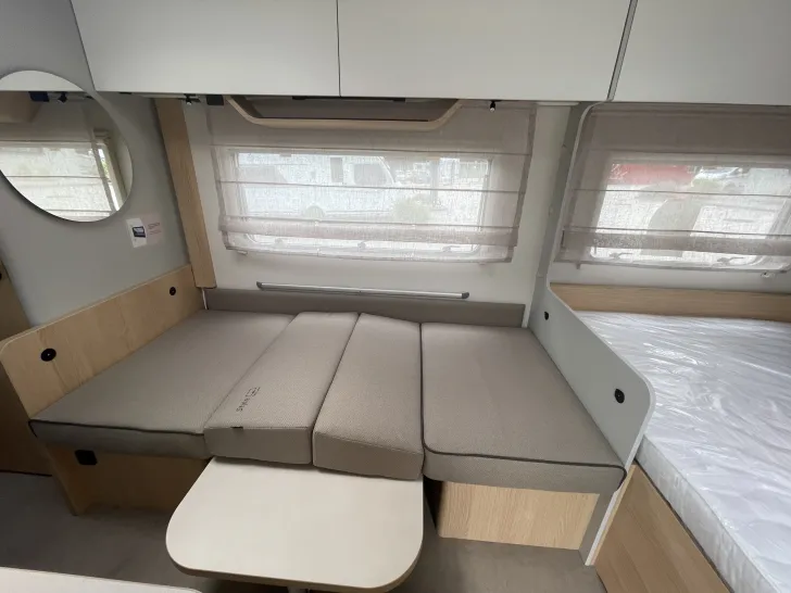 Fahrzeugbild LMC Style 490 K #11