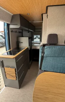 Fahrzeugbild Hymer Camper Van Redwood 600 140 PS Automatik #8