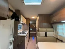 Fahrzeugbild Chausson Flash C626/ETTAGENBETTEN/6 Schlafplätze / TOP #11