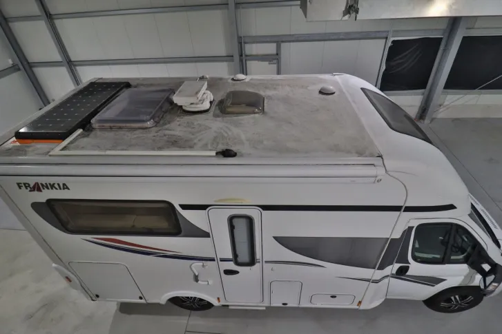 Fahrzeugbild Frankia Exclusiv 640/Rundsitzgruppe/Heckgarage #5