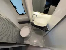Fahrzeugbild Adria Twin 640SGX Supreme/1.Hand/Festbett/Klima/180 PS #17