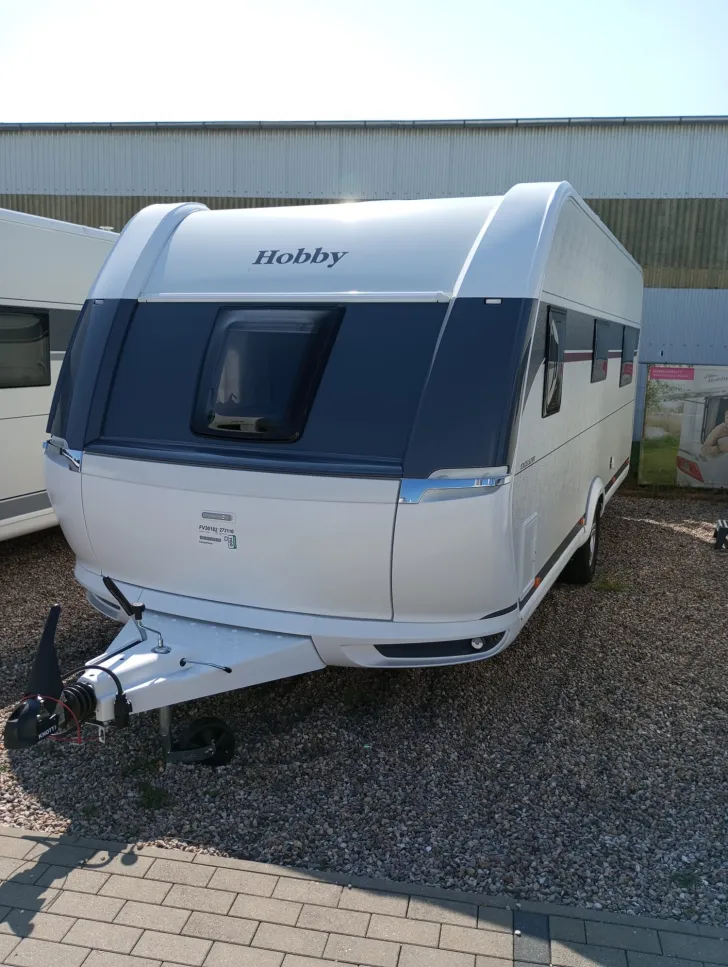 Fahrzeugbild Hobby Excellent 560 CFe *Modell 2027* #3