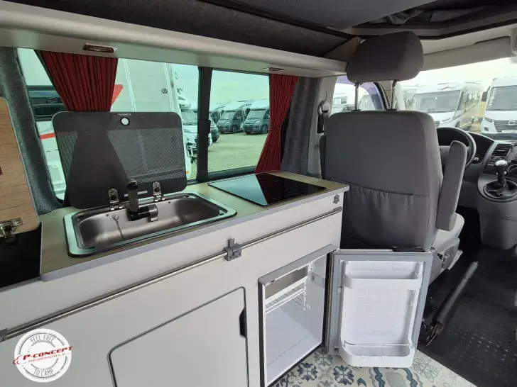 Fahrzeugbild VW Multivan Ausstelldach Caravelle *TOP Camper Ausbau* #9